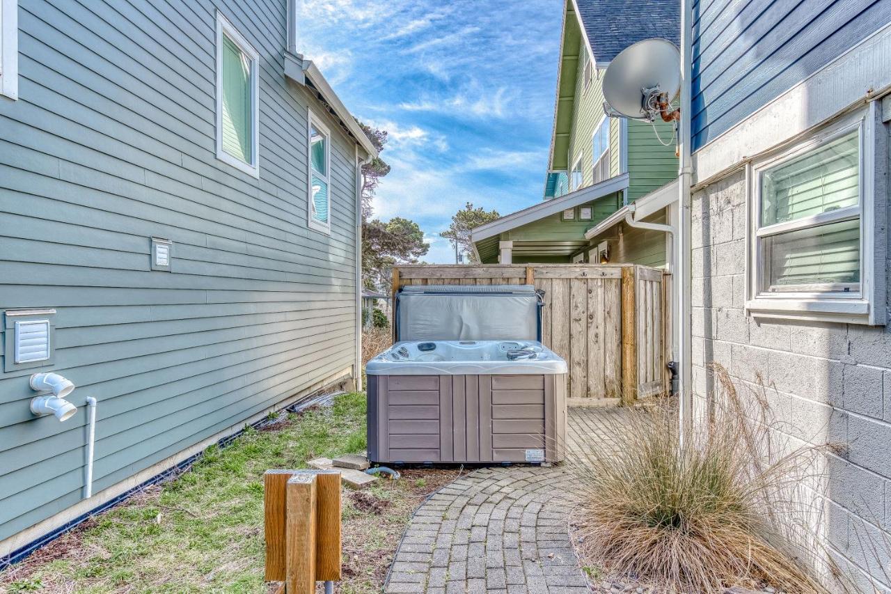 A Slice Above Villa Lincoln City Exterior photo